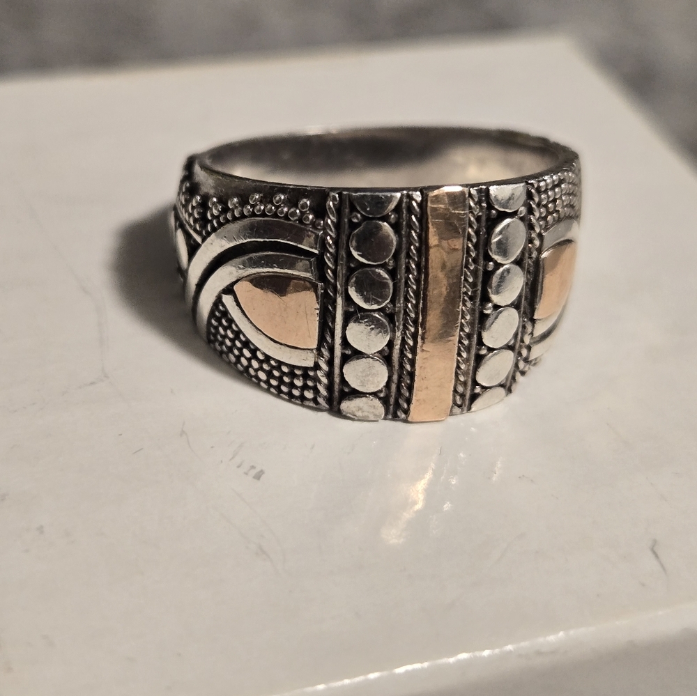 Elegant Two-Tone Silver and Gold Ring